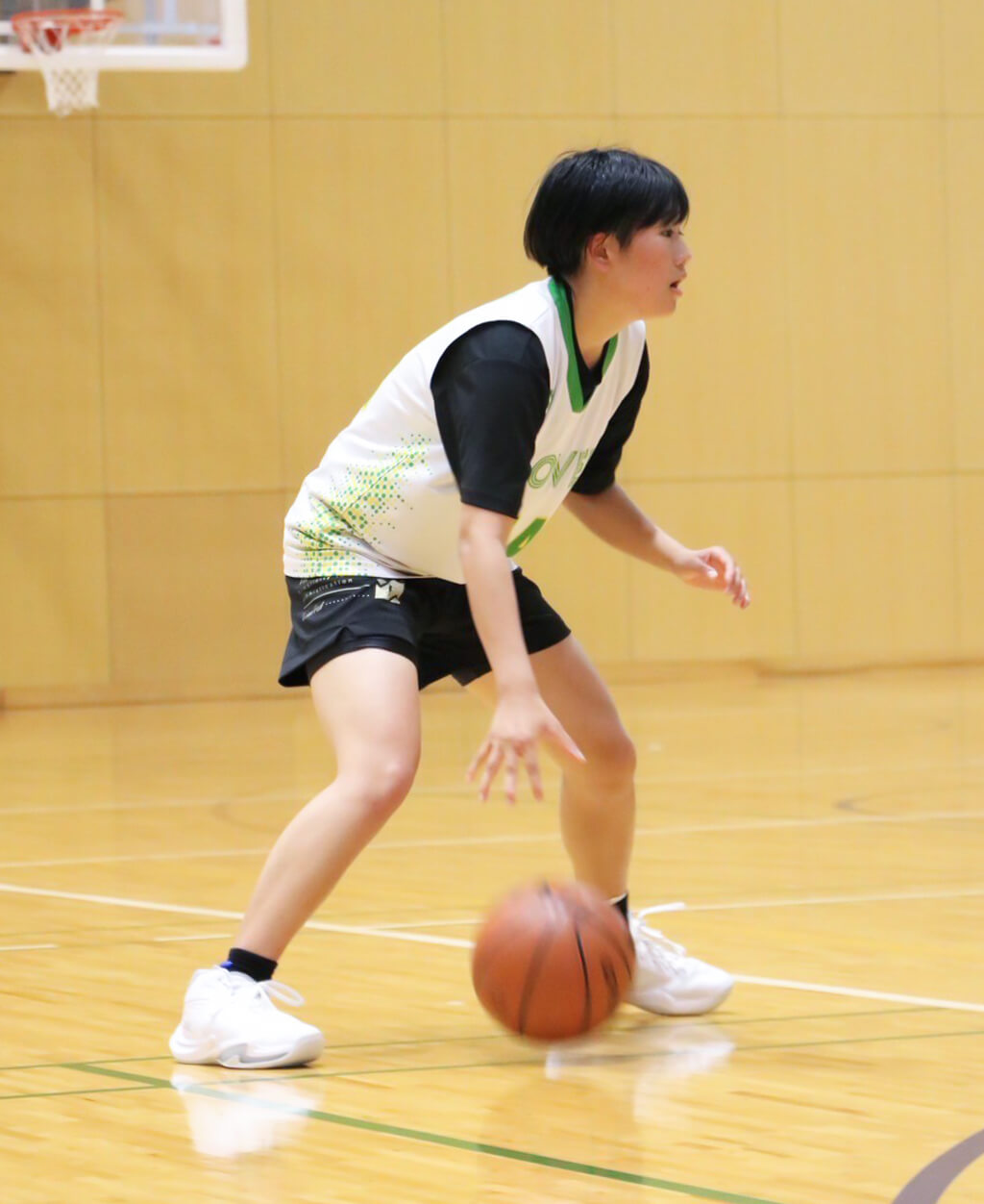 熊本の女子バスケットクラブチームBLOVERのユニフォーム・練習着写真